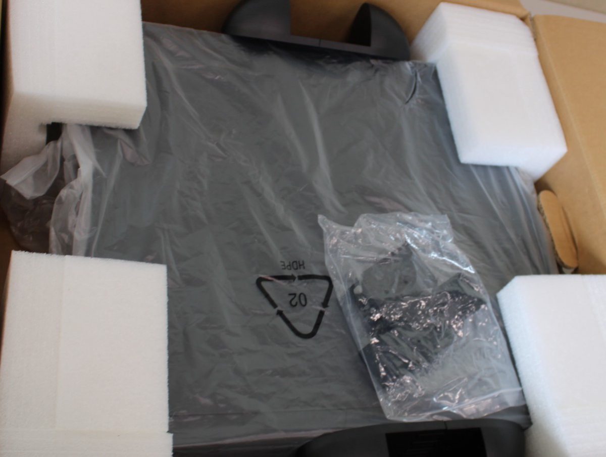 FSP CHAMP 2K RACK - IEC. DAMAGED PACKAGING, SCRATCHED (BOTTOM), SALE OUT., FSP CHAMP 2K RACK - IEC, 3000 VA, 2700 W, DAMAGED PACKAGING, SCRATCHED (BOTTOM)